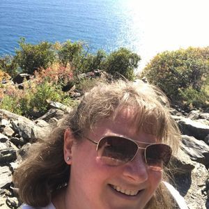 Meet your Posher, Jennifer